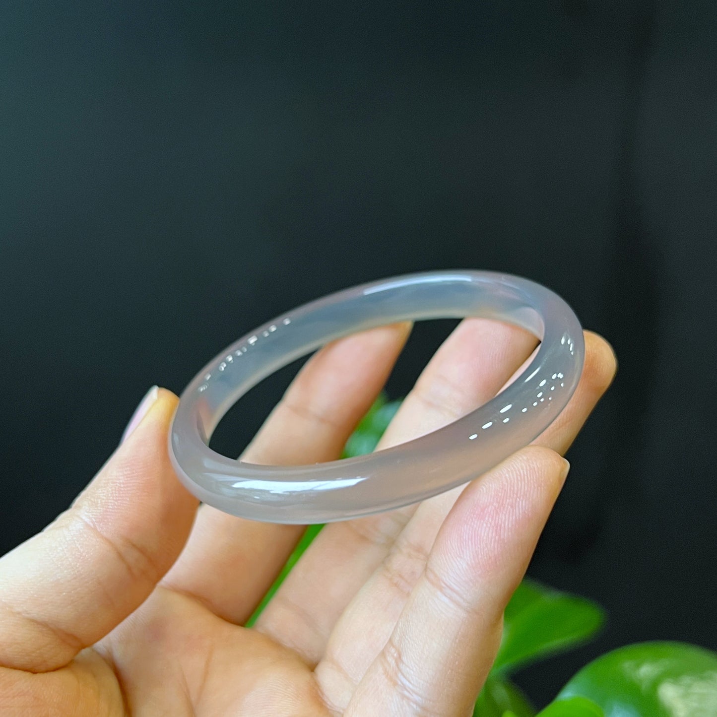 Natural Agate Bangle Leaf Style Size 56 mm