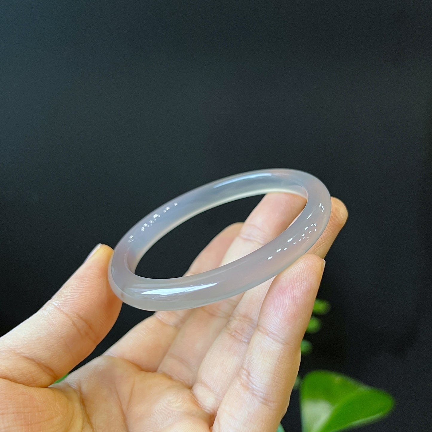 Natural Agate Bangle Leaf Style Size 56 mm