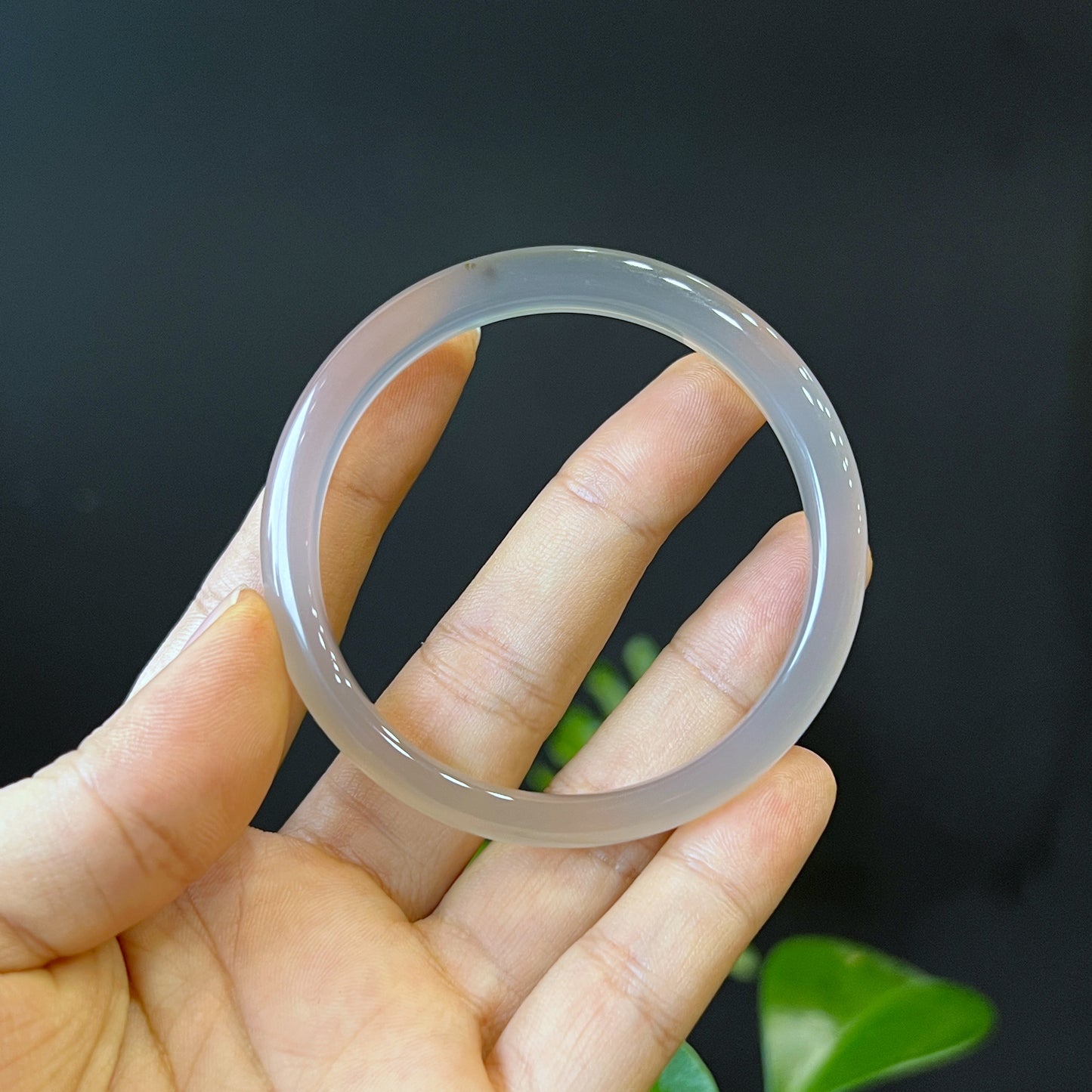 Natural Agate Bangle Leaf Style Size 56 mm