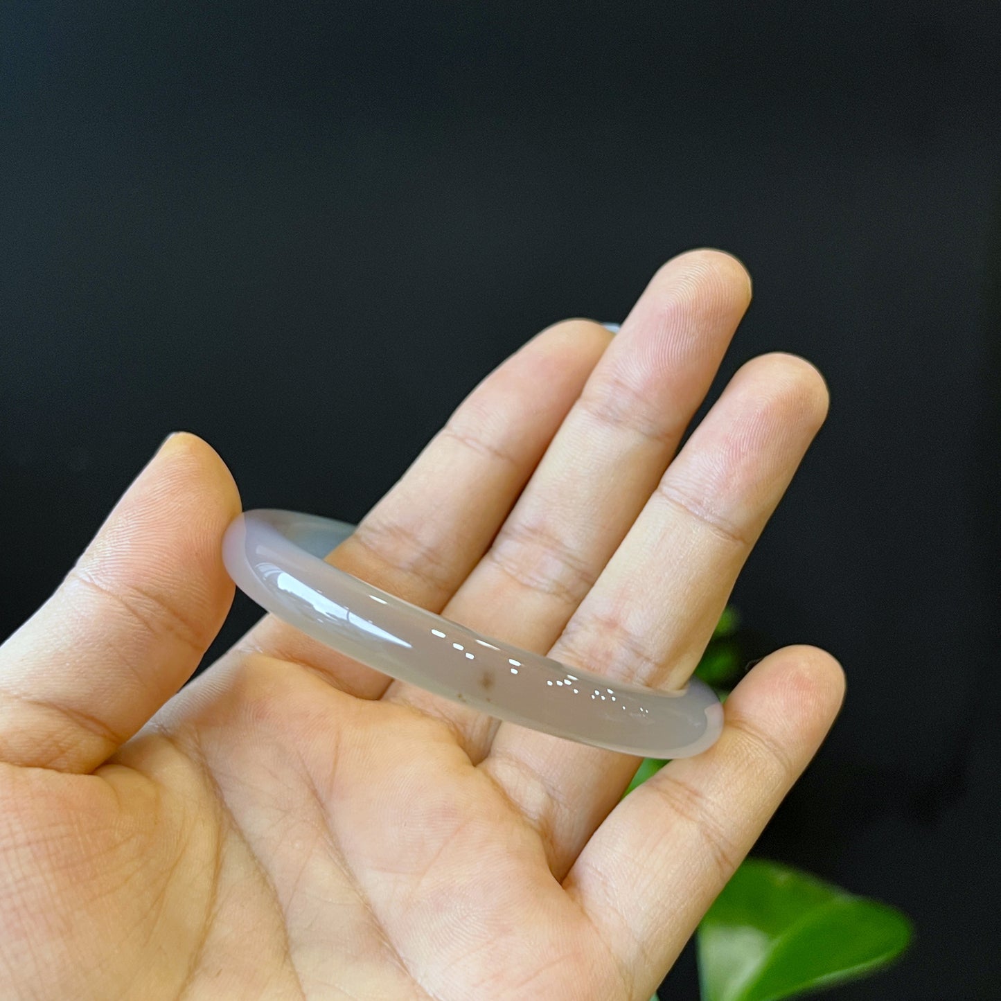 Natural Agate Bangle Leaf Style Size 56 mm