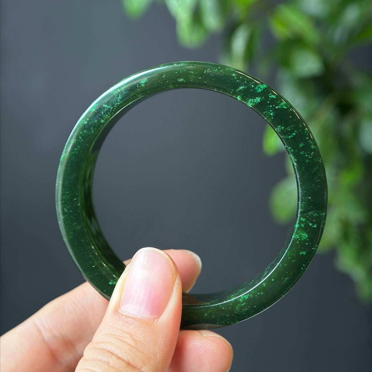 Natural Nephrite Jade VIP Banlge Square Style Size 54 mm