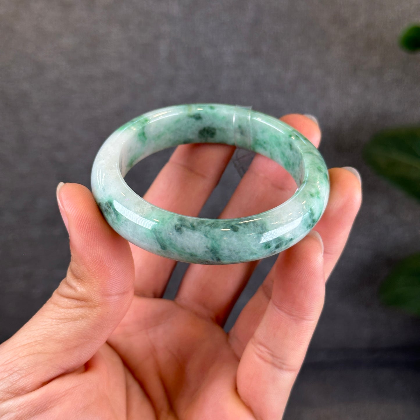 Light Green Natural Jadeite Jade Bangle Leaf Style Size 52.12 mm