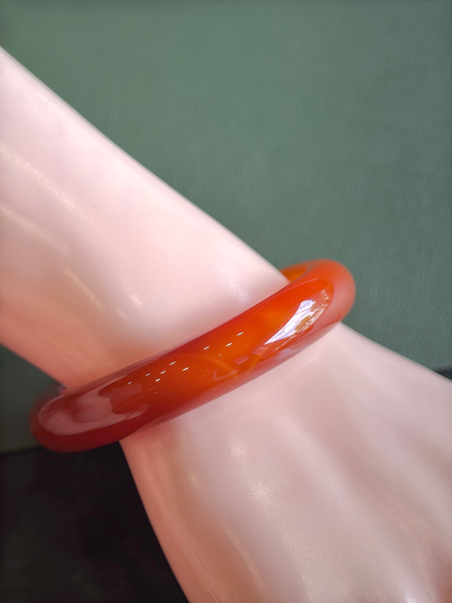 Natural Red Agate Bangle Leaf Style Size 51 mm