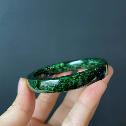 Natural Jadeite Jade Bangle Size 54 mm Square Style