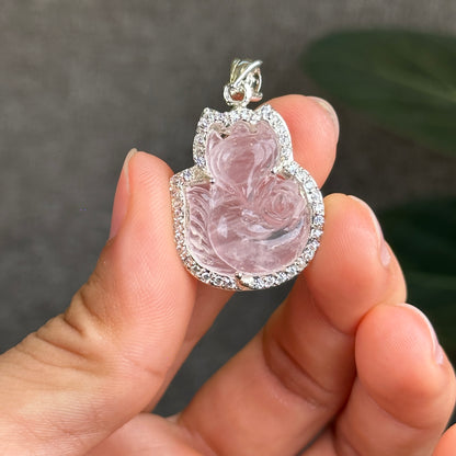 Ho Ly Rose Quartz Pendant In Silver Setting