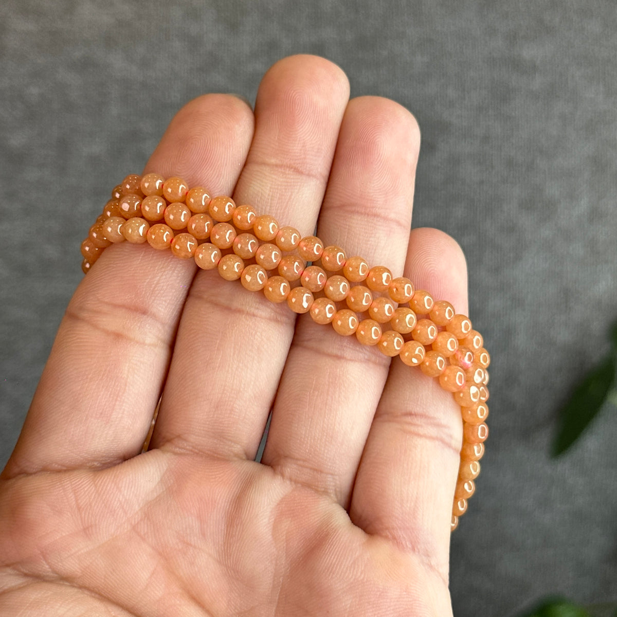 Bracelet triple tour de jade jadéite orange taille 4,2 mm