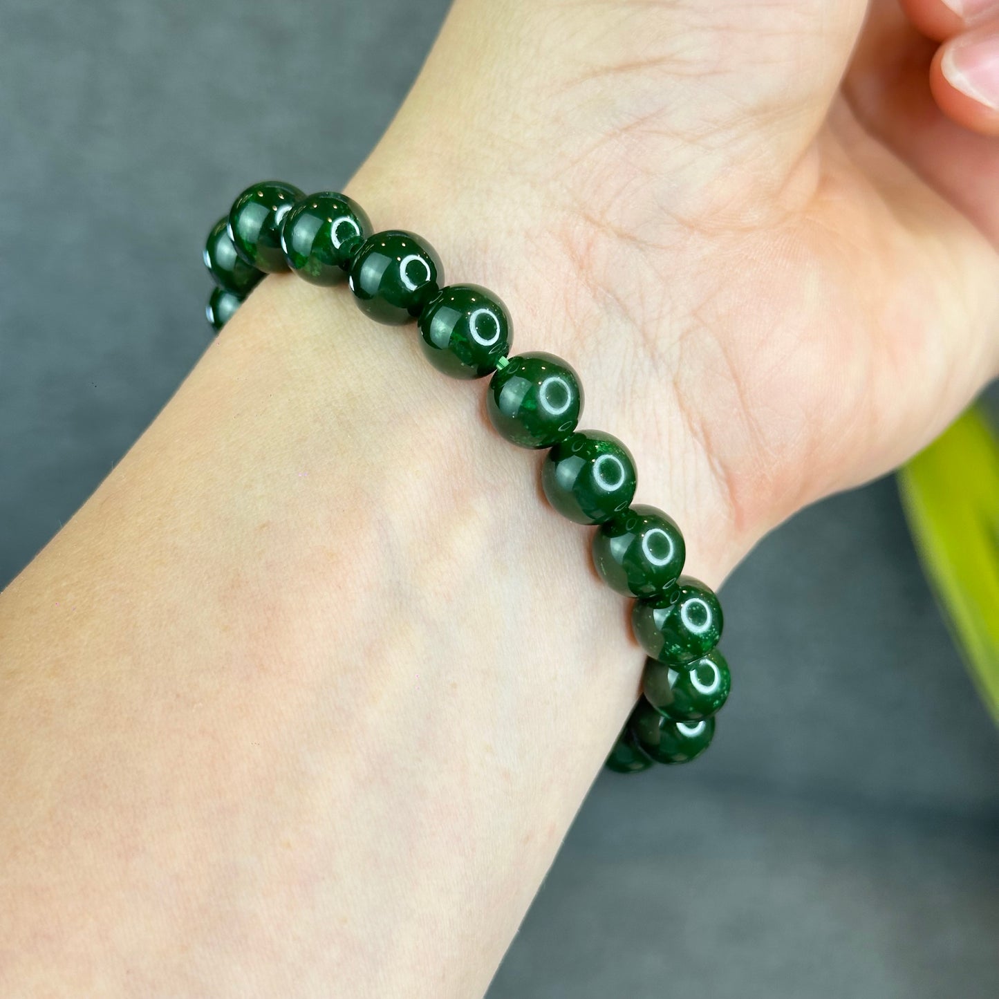 Natural Nephrite Jade Bracelet Size 9 mm - High Quality