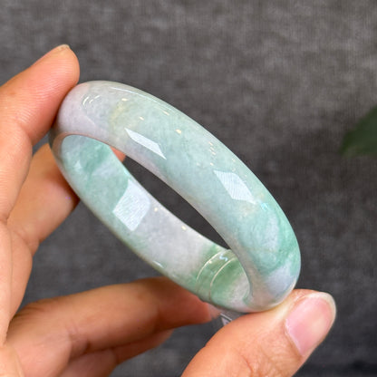 Bracelet en jade jadéite Taille 52,82 mm Style feuille