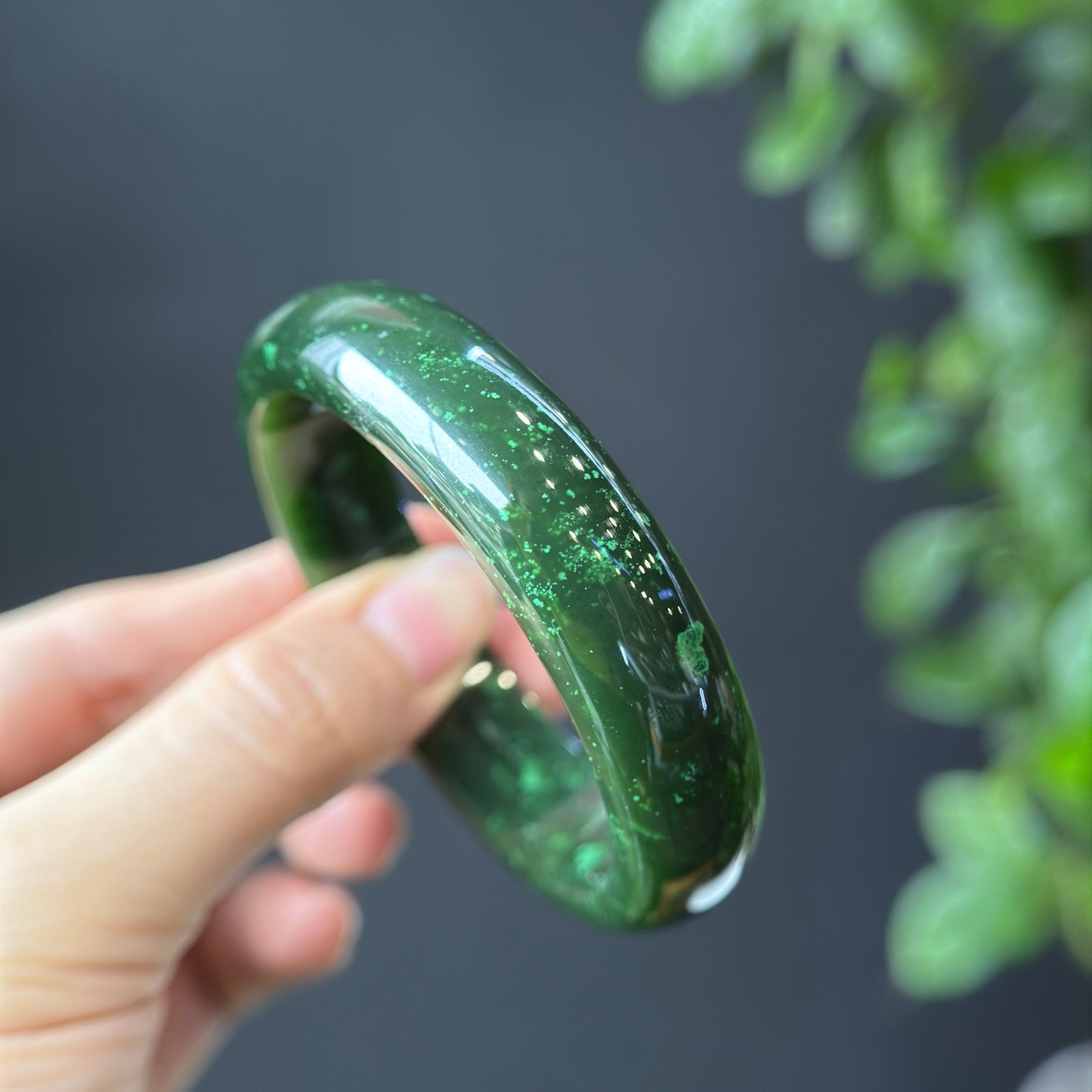 Natural Nephrite Jade VIP Banlge Leaf Style Size 56 mm