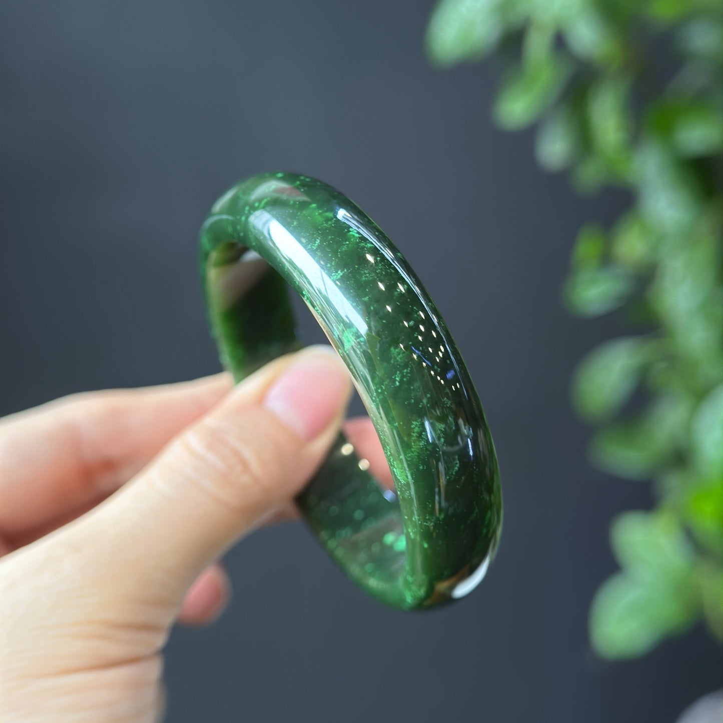 Natural Nephrite Jade VIP Banlge Leaf Style Size 56 mm