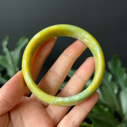 Natural Serpentine Bangle Leaf Style Size 61 mm