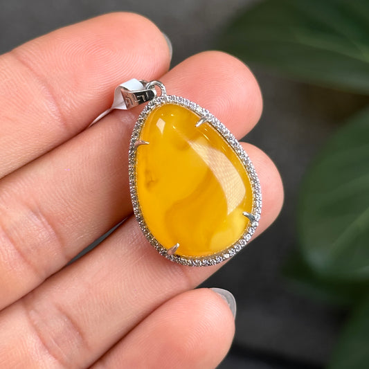 Water Drop Amber Pendant in Silver Setting