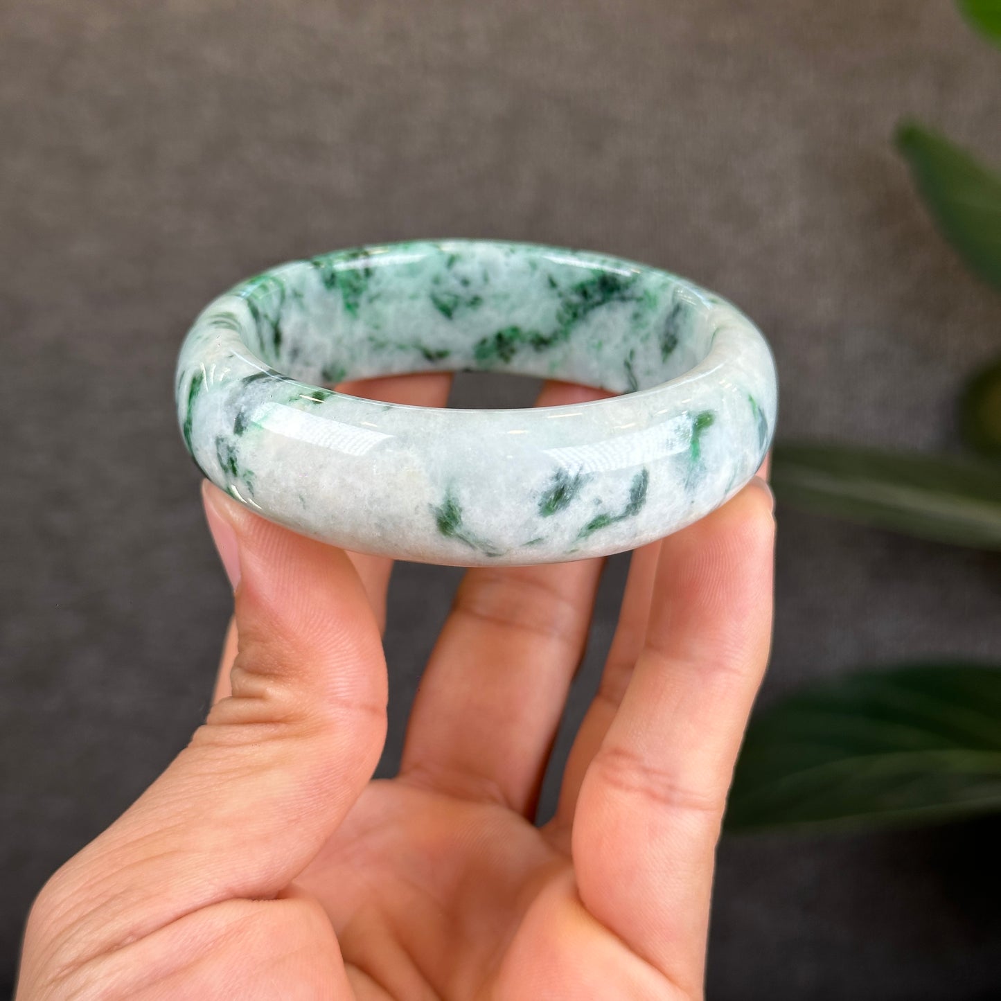 Jadeite Jade Bangle Size Leaf Style 55 mm