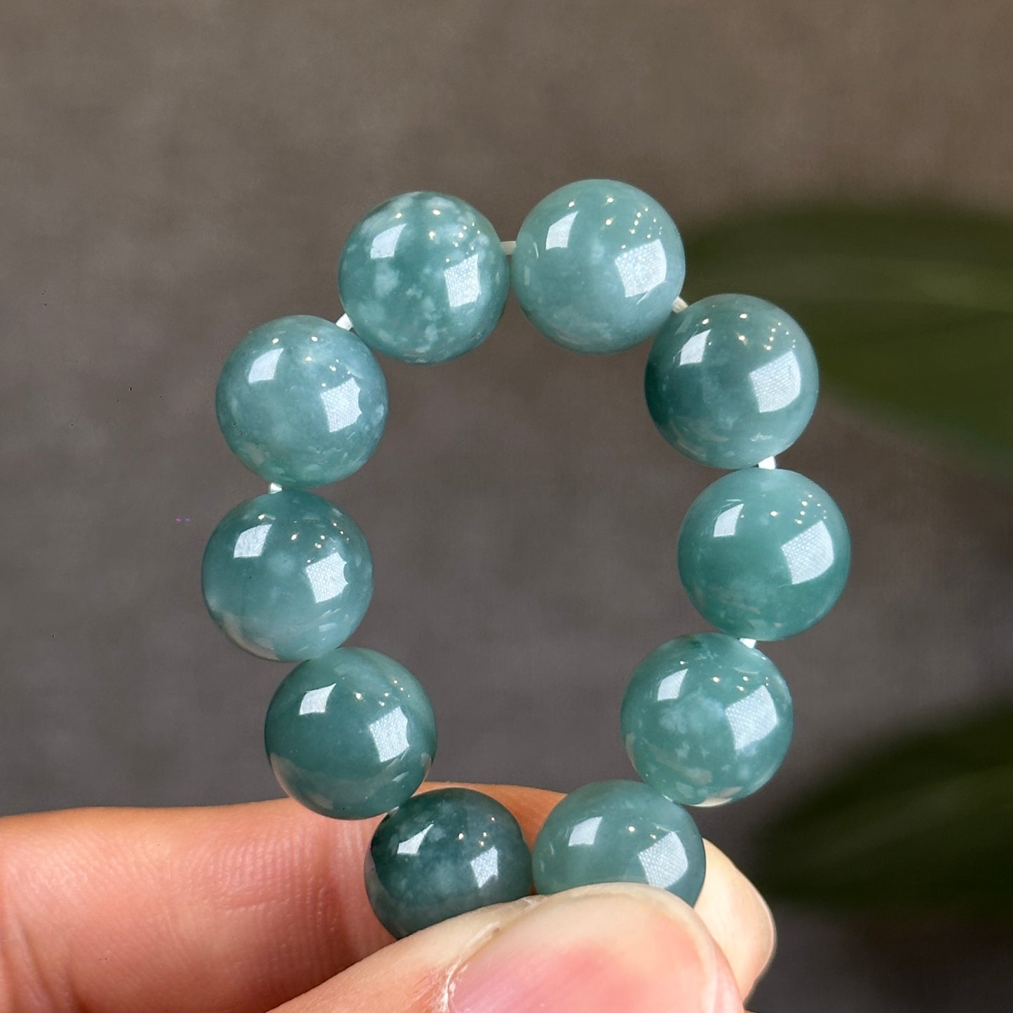 Bracelet Jadeite Vert d'Eau Clair Taille 10 mm