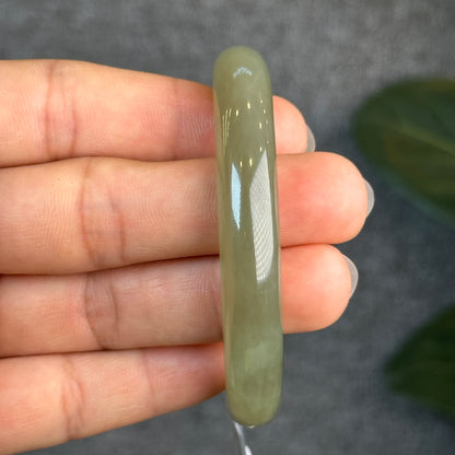 Hoa Dien Natural Nephrite Jade Bangle Leaf Style  Size 53.78 mm