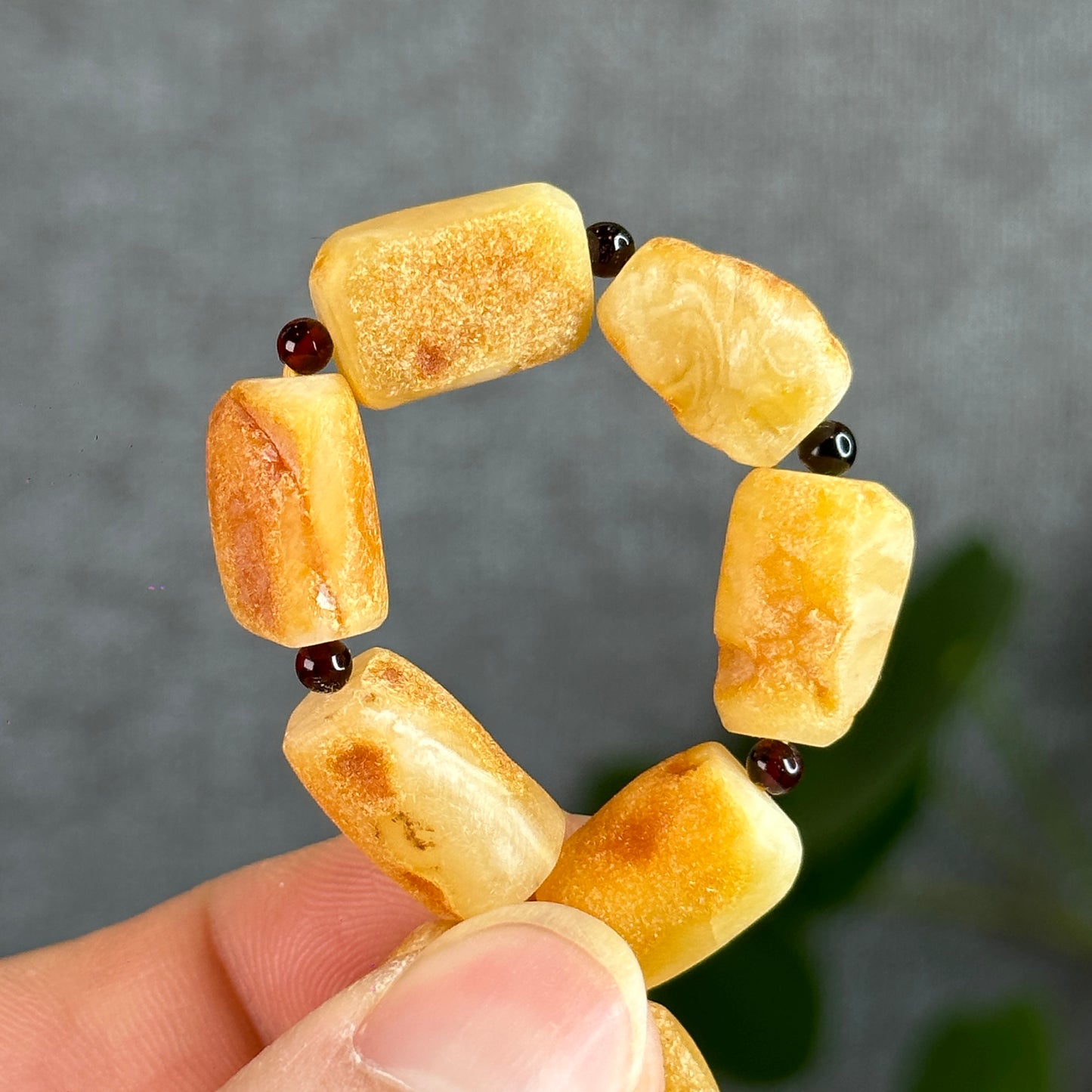 Natural Root Amber Freeform mixed with Garnet Bracelet Size 9 mm