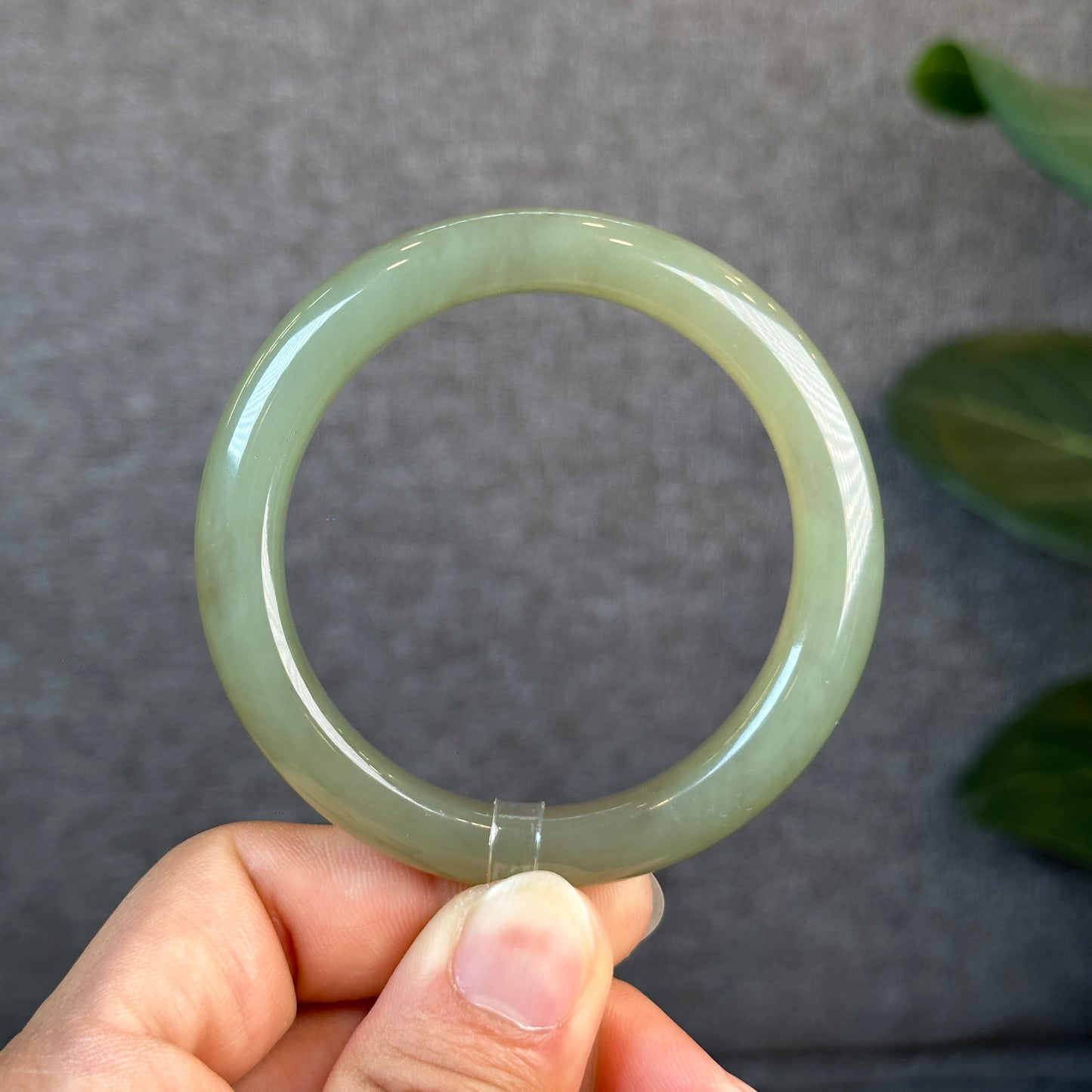 Hoa Dien Natural Nephrite Jade Bangle Leaf Style  Size 53.78 mm