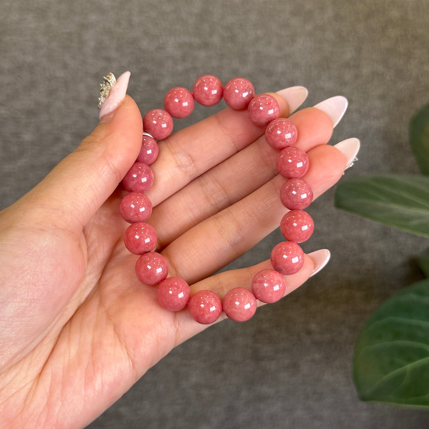 Bracelet Rhodonite Rose Taille 10 mm
 Madagascar