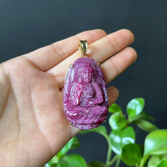 Pendentif Adidas Buddha Ruby en serti 10 or