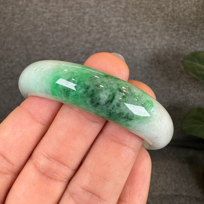 Style de feuille de jade de jadéite naturelle vert clair taille 51,44 mm