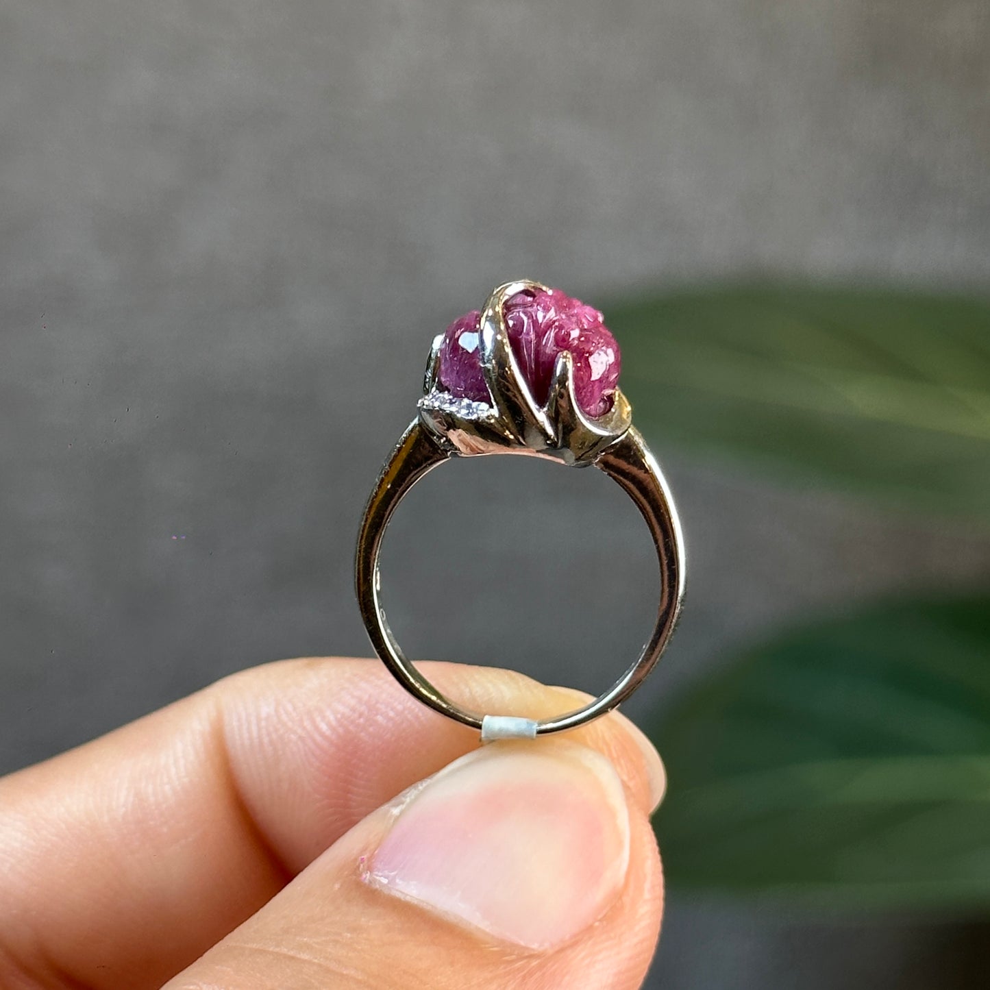 Pixiu Ruby Ring in 10 k White Gold Setting Size 1.64