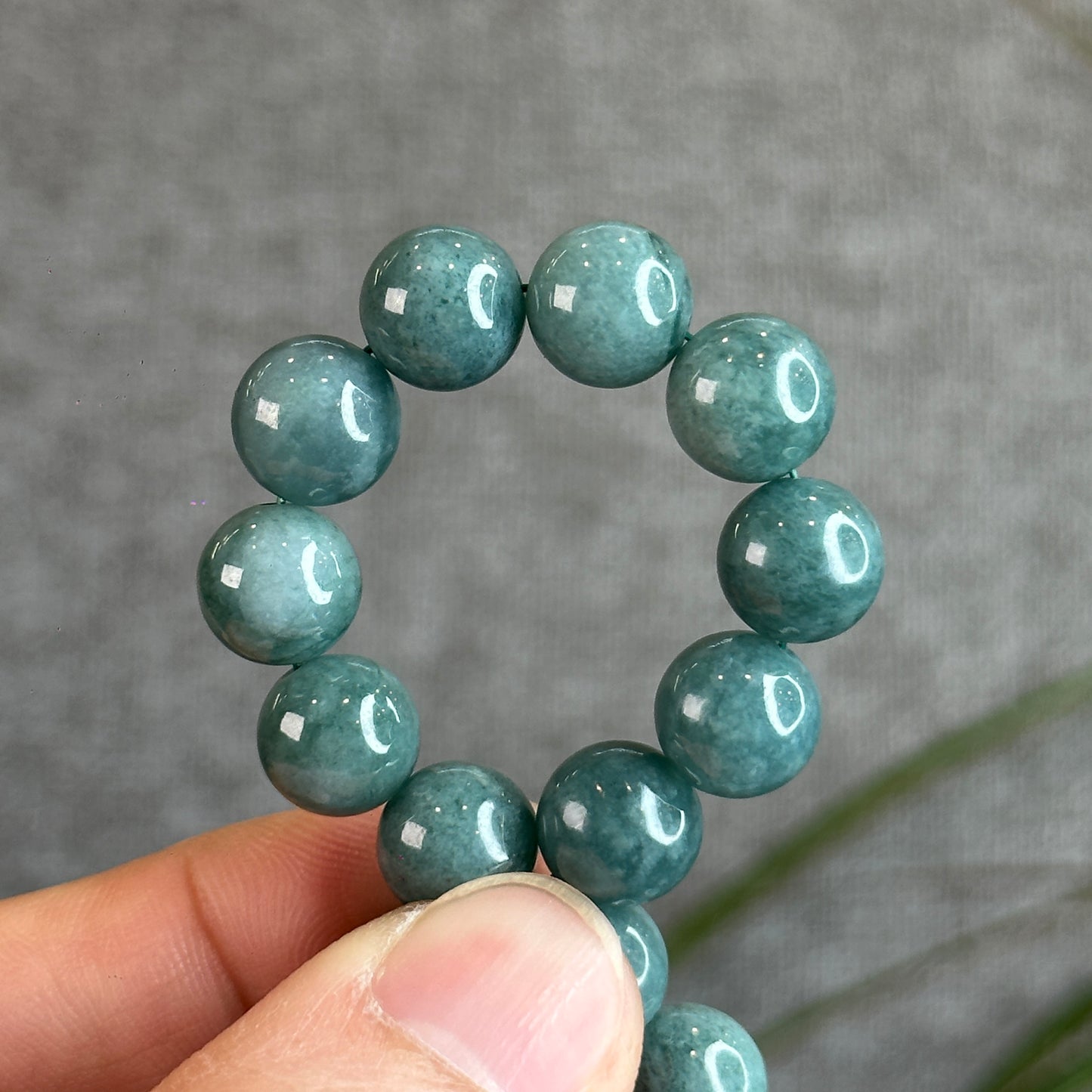 Natural Jadeite Jade Bracelet Size 10 mm