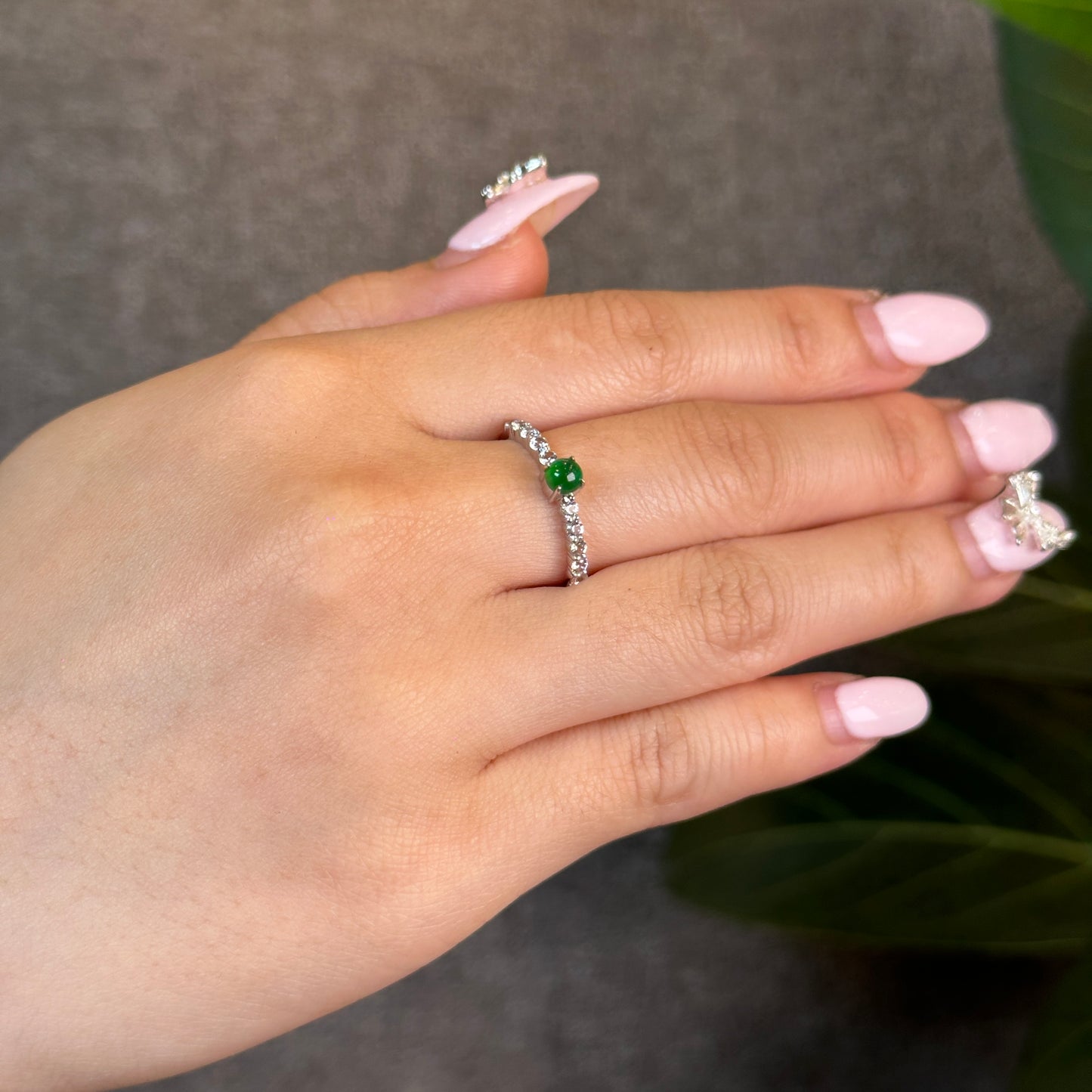 Imperial Green Natural Jadeite Jade Ring in 18 K White Gold Setting with White Sapphire Size 1.7