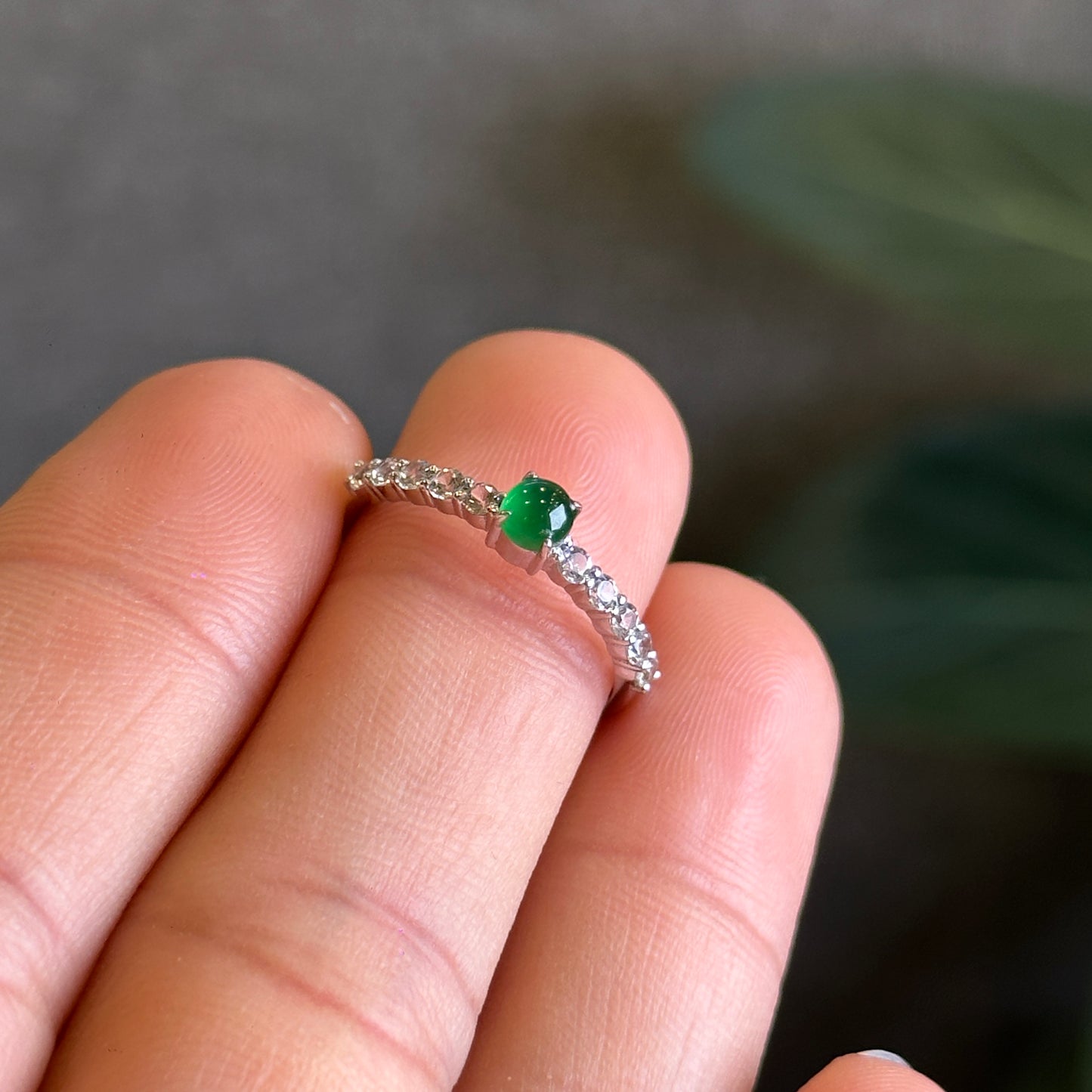 Imperial Green Natural Jadeite Jade Ring in 18 K White Gold Setting with White Sapphire Size 1.7
