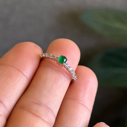 Imperial Green Natural Jadeite Jade Ring in 18 K White Gold Setting with White Sapphire Size 1.7