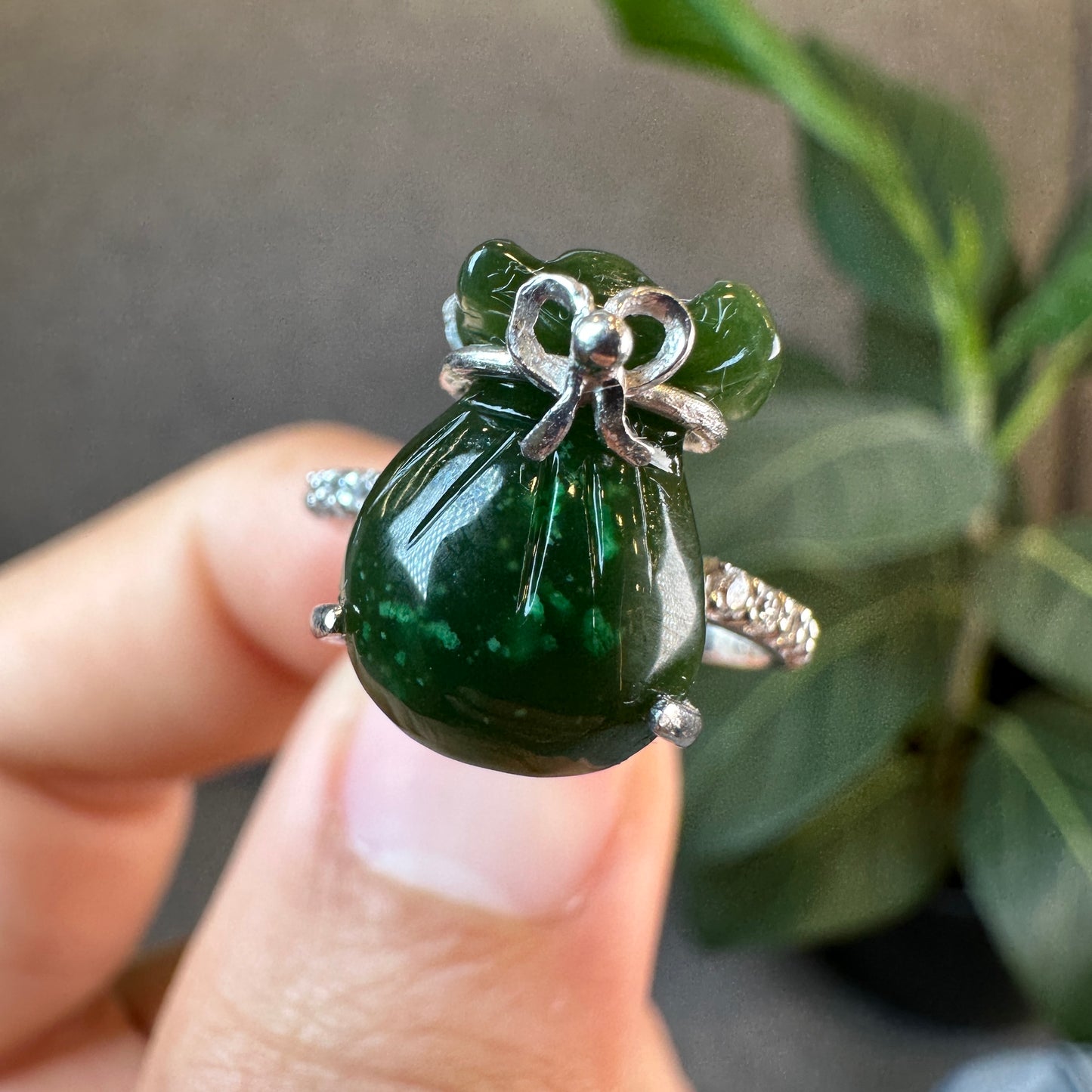 Prosperous Bag Nephrite Jade Silver Ring Size 1.7 (Free Size)