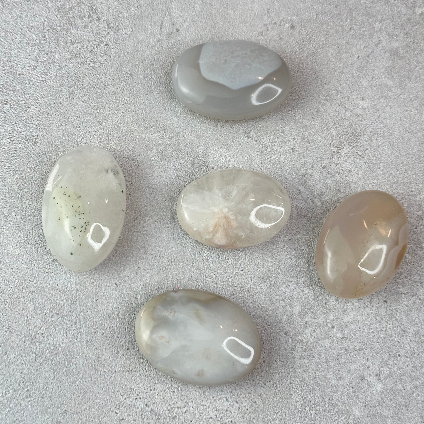 Natural Agate Palm Stone