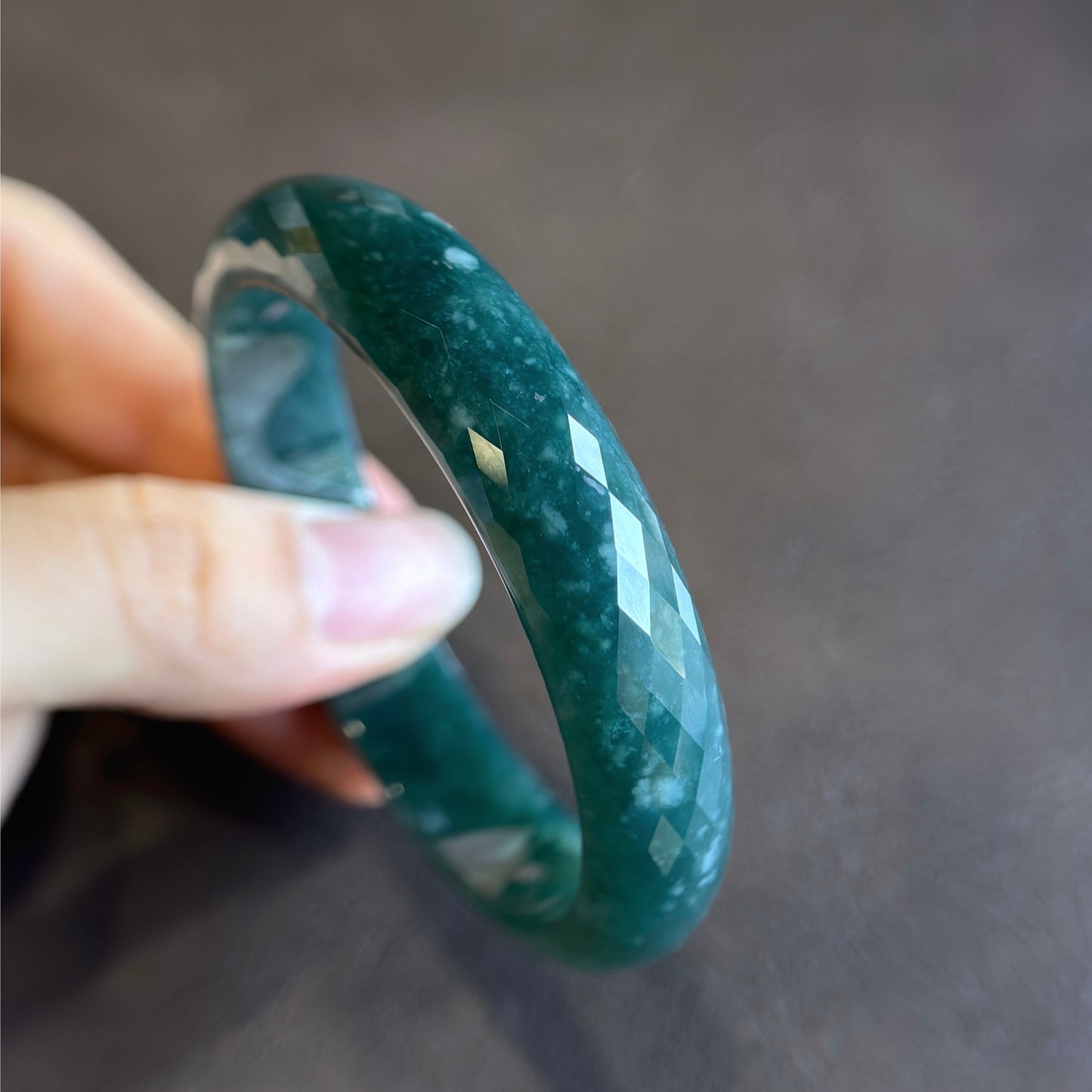 Faceted Jadeite Jade Bangle Leaf Style Size 54 mm