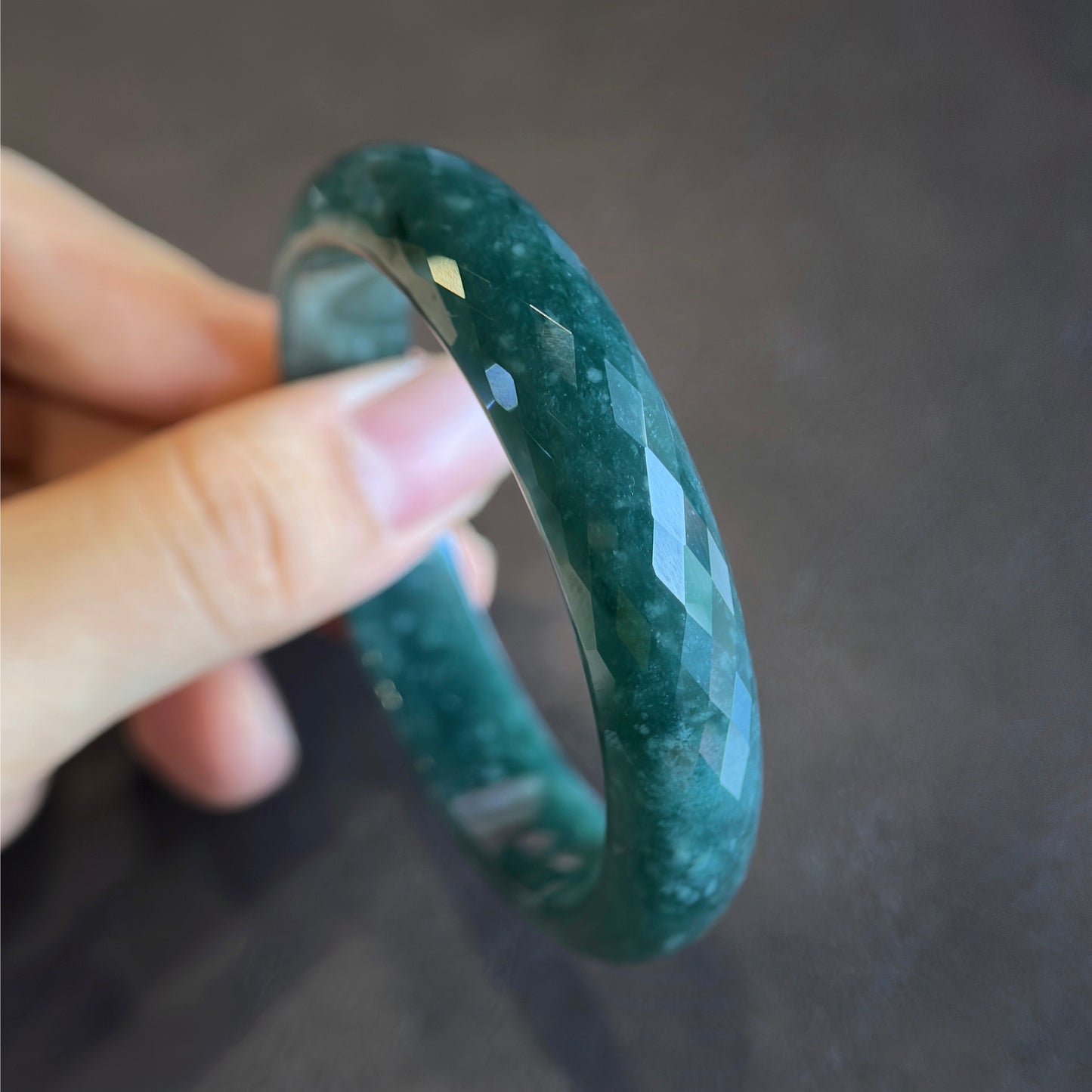 Faceted Jadeite Jade Bangle Leaf Style Size 54 mm