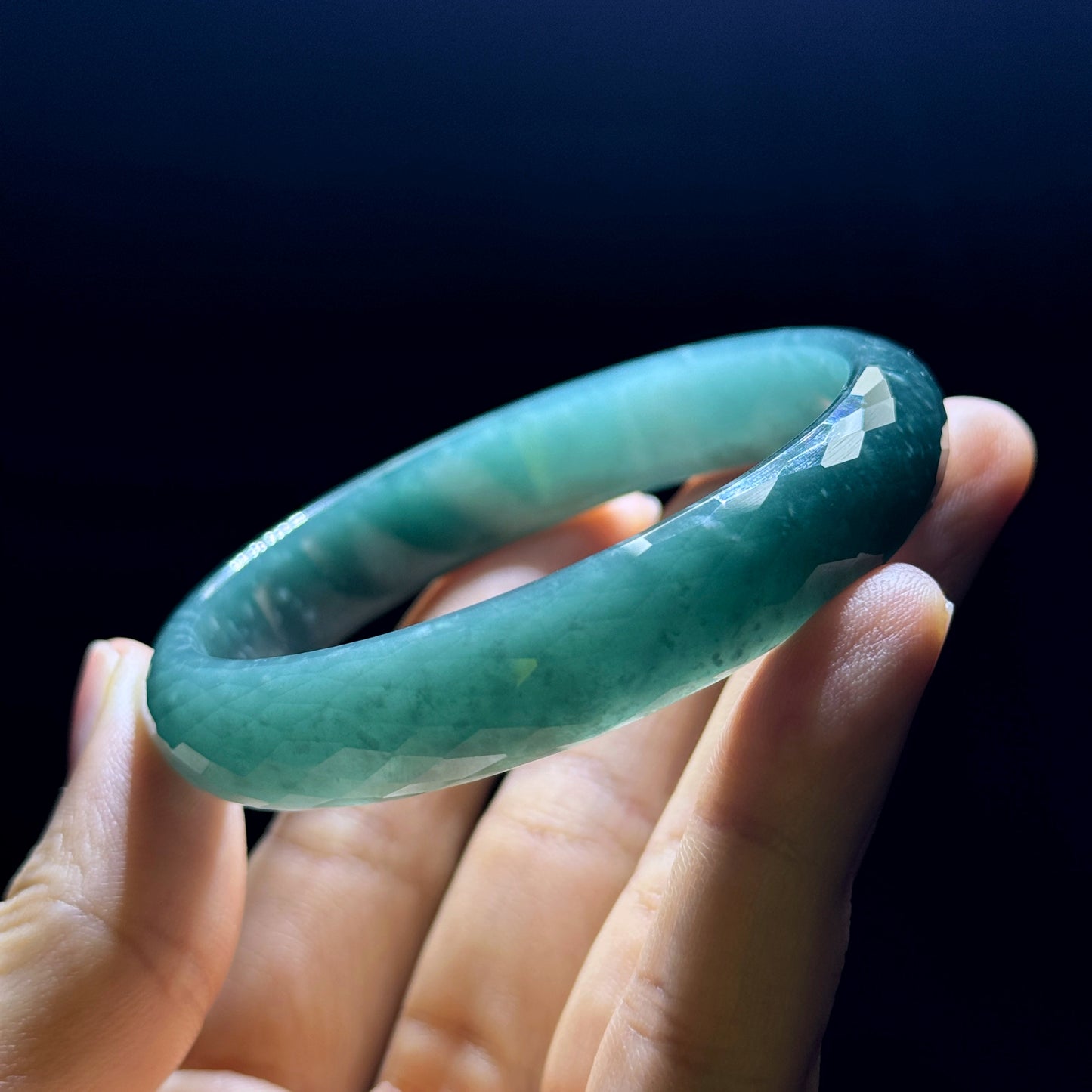 Faceted Jadeite Jade Bangle Leaf Style Size 55 mm