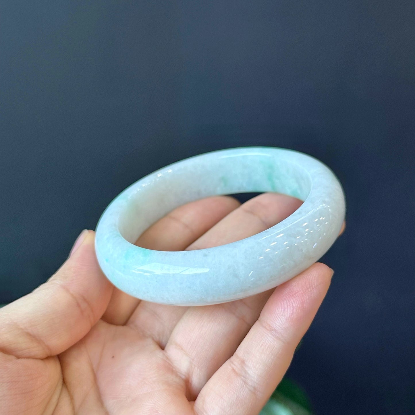 Jadeite Jade Bangle Leaf Style Size 57 mm