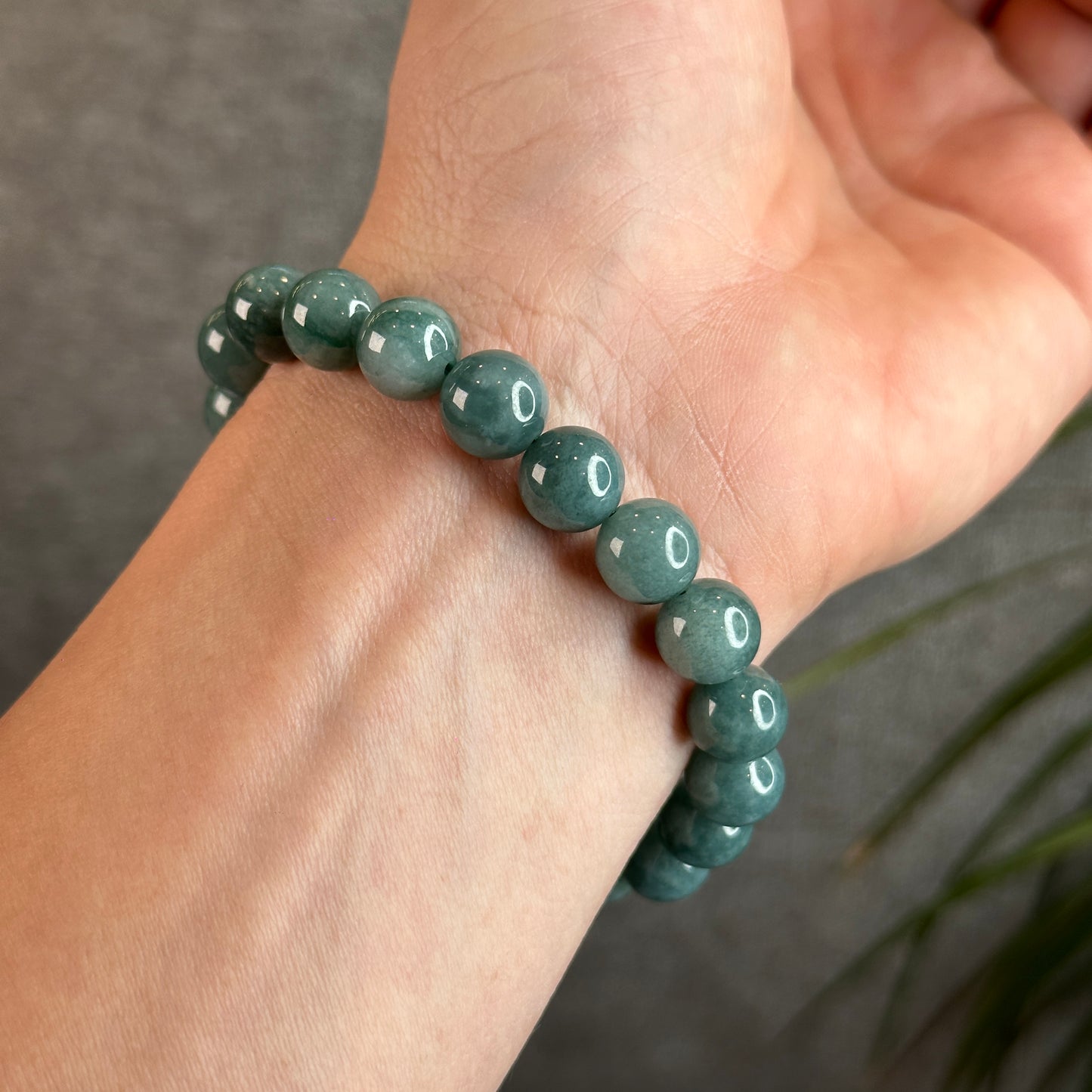 Natural Jadeite Jade Bracelet Size 10 mm