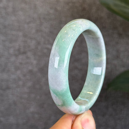 Bracelet en jade jadéite Taille 52,82 mm Style feuille