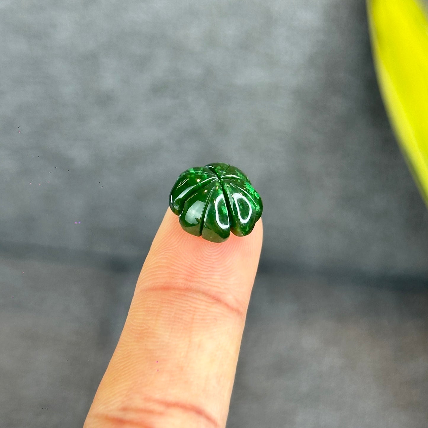 Natural Nephrite Jade 4 Leaf Clover Charm