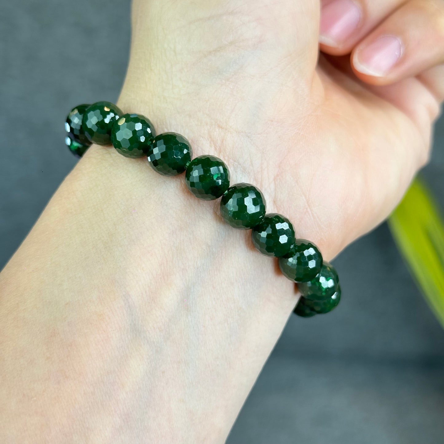 Natural Nephrite Jade High Quality Faceted Bracelet Size 9 mm