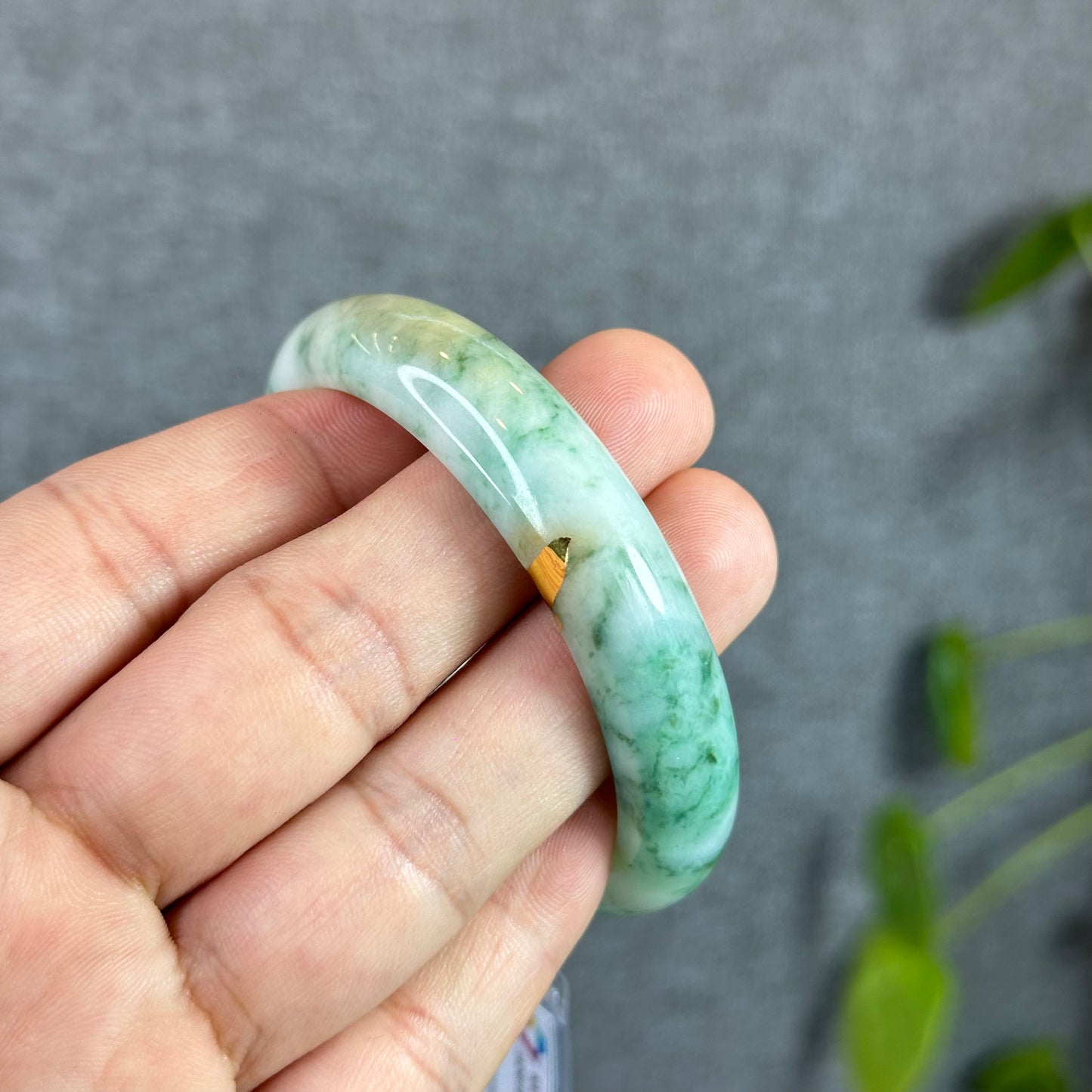 Floral Light Green Natural Jadetie Jade Bangle Leaf Style Size 53.3 mm with Gold Inlay