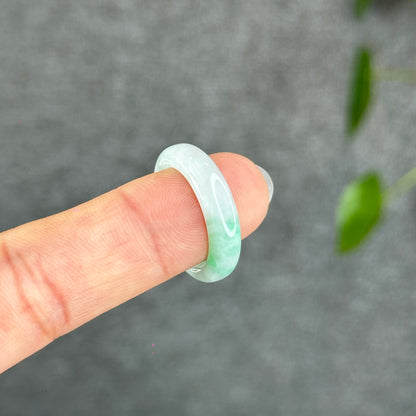 Natural Light Apple Green Ivory White Jadeite Jade Semi Translucent Ring Size 1.8