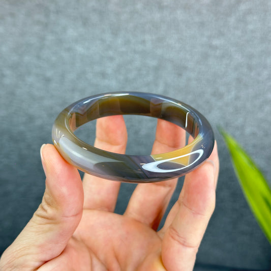 Natural Agate Bangle Leaf Style Size 59.6 mm with Certificate