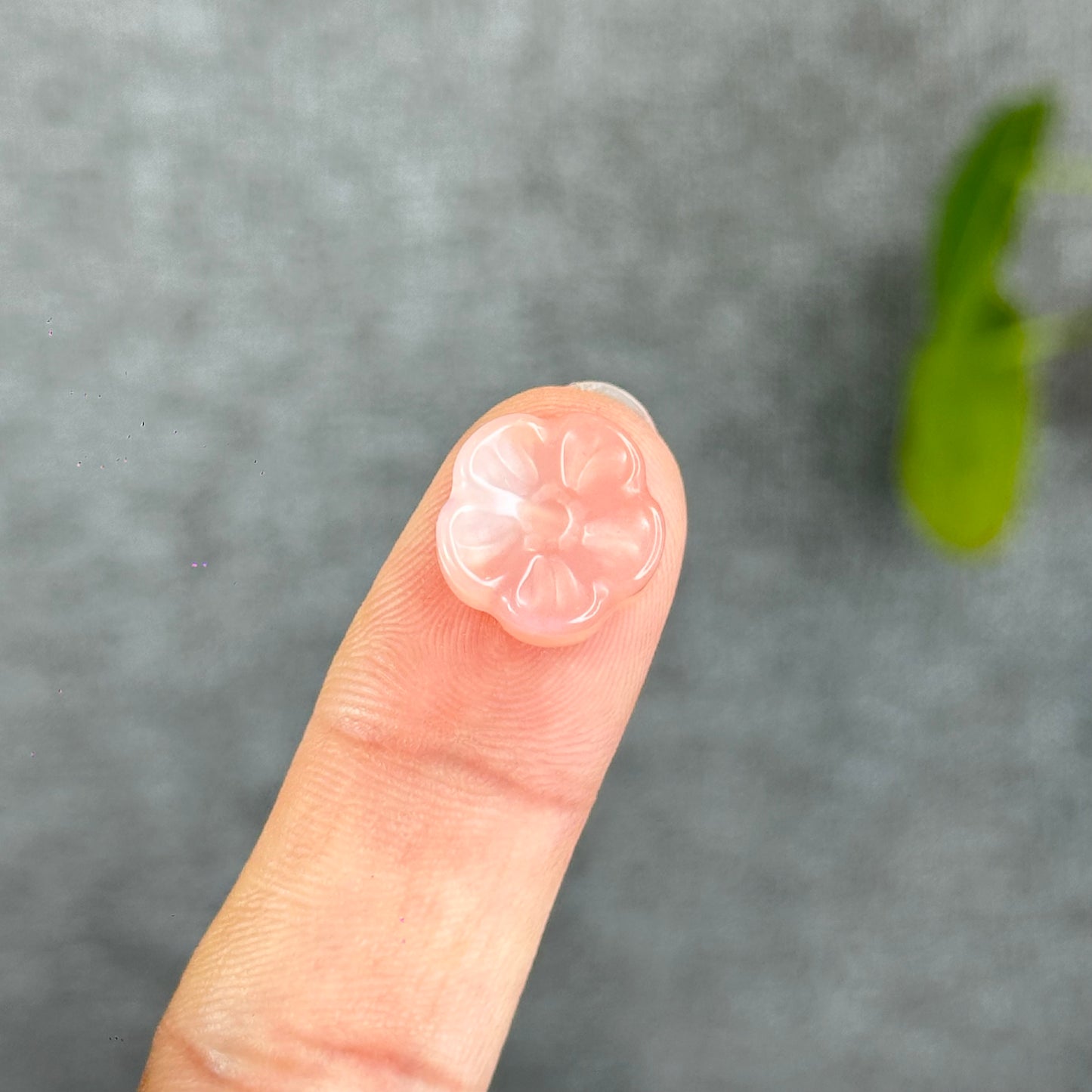 Natural Yuanyuan Pink Agate Apricot Flower Hanging Accessory