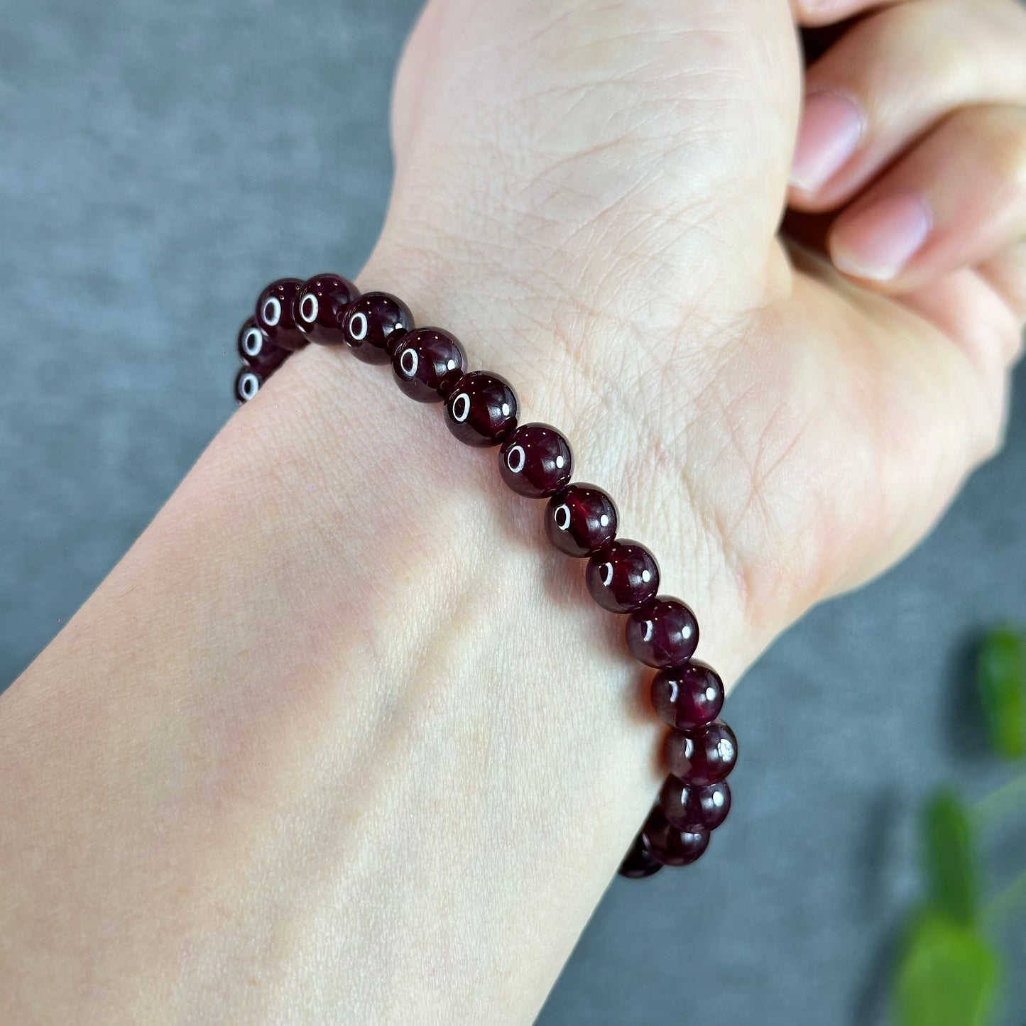 Deep Plum Star Garnet VIP Bracelet Size 7.3 mm