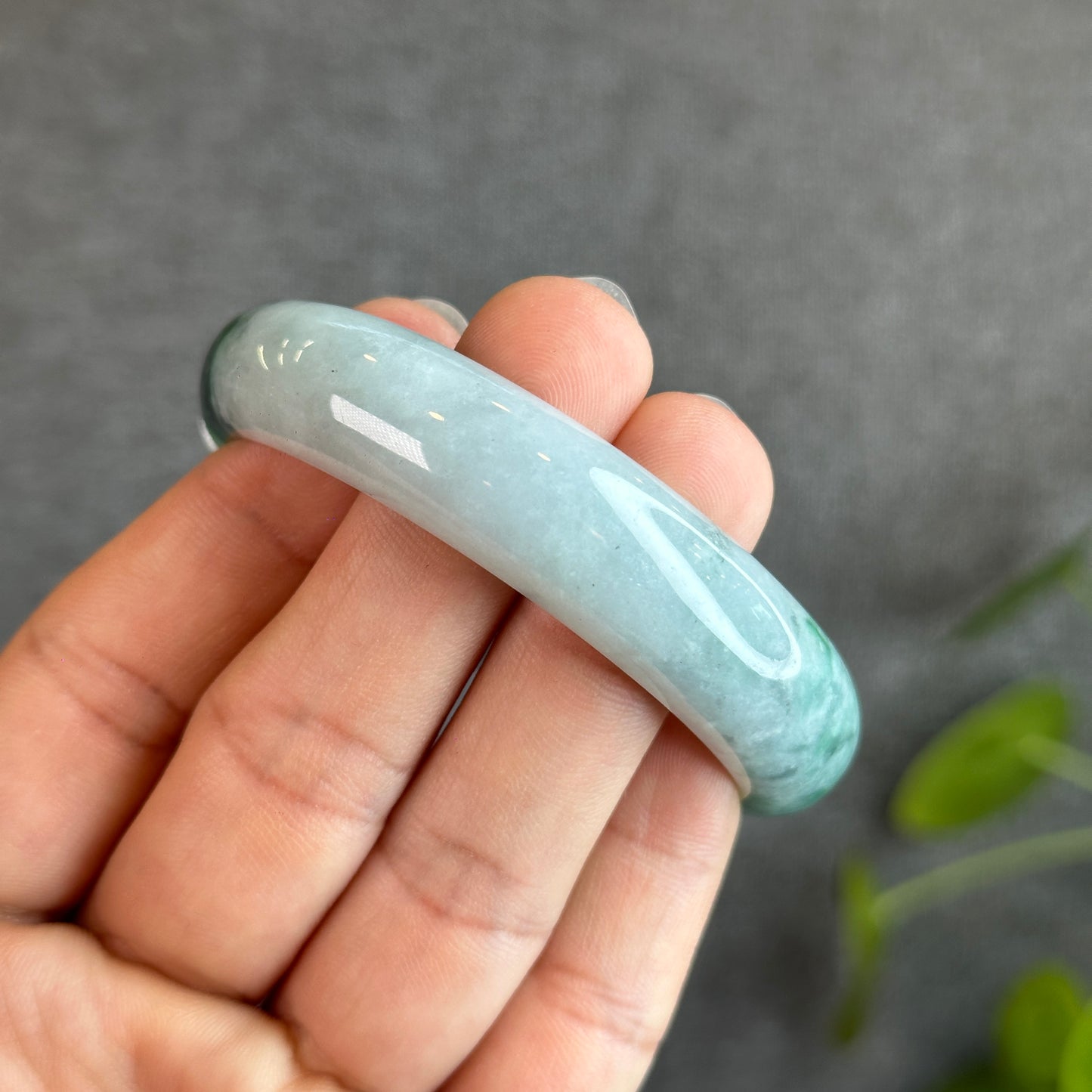 Light Green Son Thuy Natural Jadeite Jade Bangle Leaf Style Size 55.5 mm