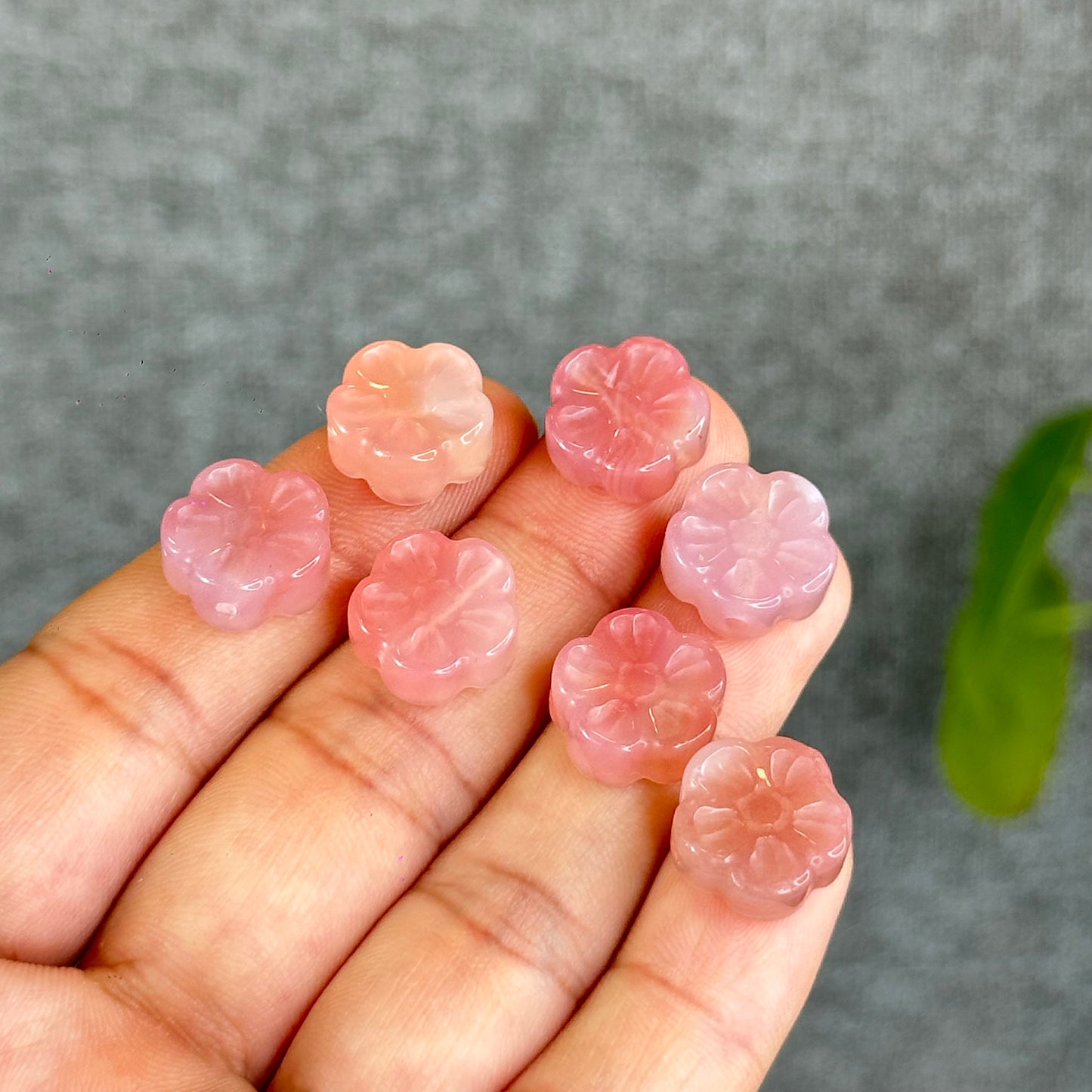 Natural Yuanyuan Pink Agate Apricot Flower Hanging Accessory