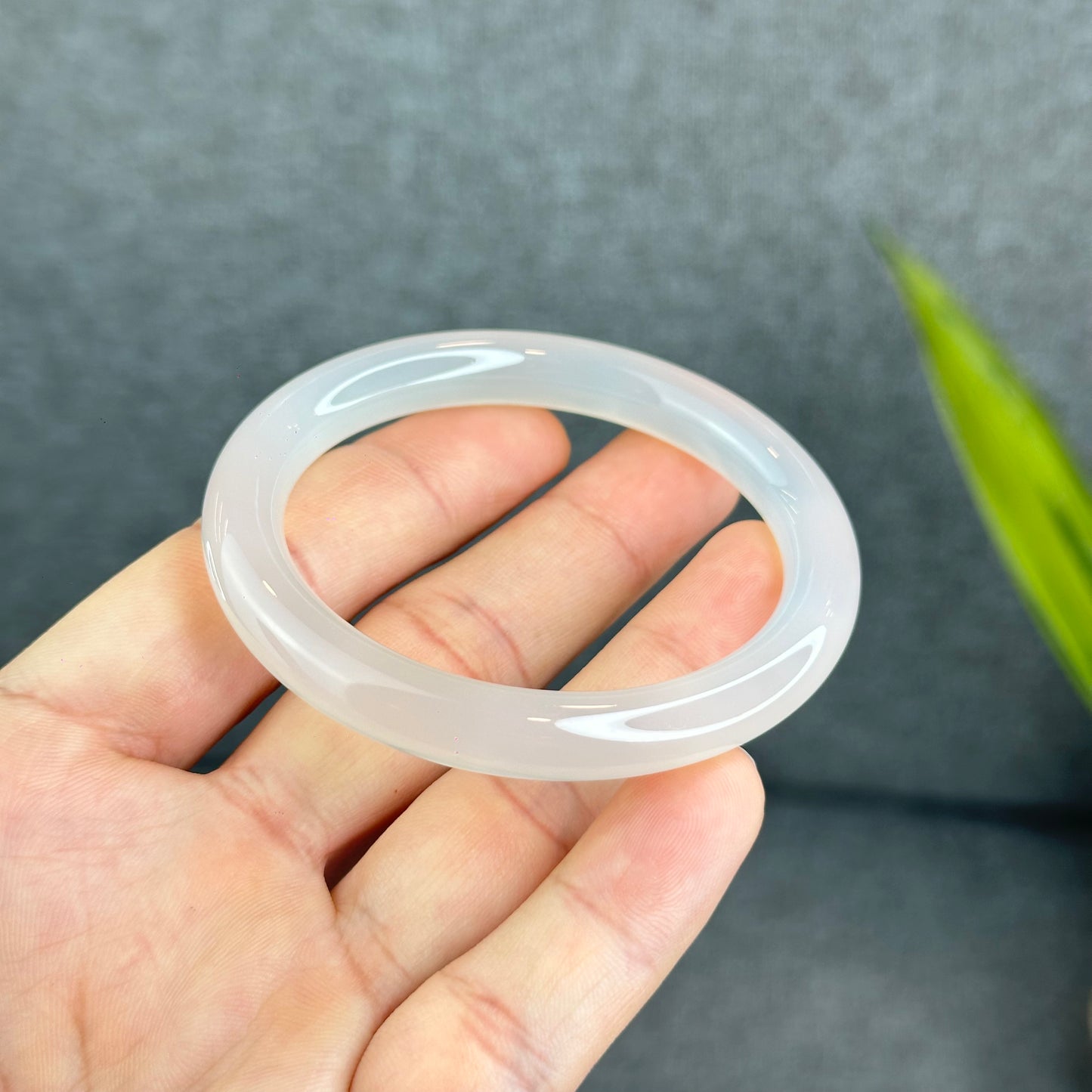 Bracelet Lotus Calcédoine Style Baguette Taille 53 mm