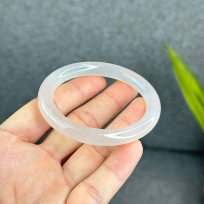 Bracelet Lotus Calcédoine Style Baguette Taille 53 mm