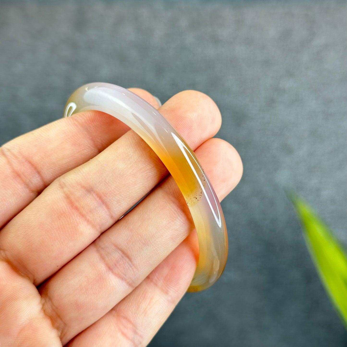 Natural Agate Bangle Leaf Style Size 58 mm with Certificate