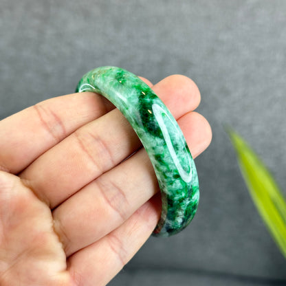 Natural Son Thuy Jadeite Jade Bangle Leaf Style Size 54.5 mm